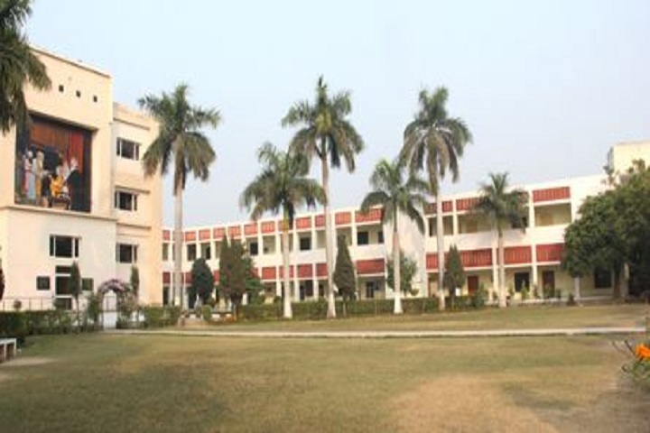 https://cache.careers360.mobi/media/colleges/social-media/media-gallery/15153/2018/12/13/Campus View of Sikh National College SBS Nagar_Campus-View.JPG